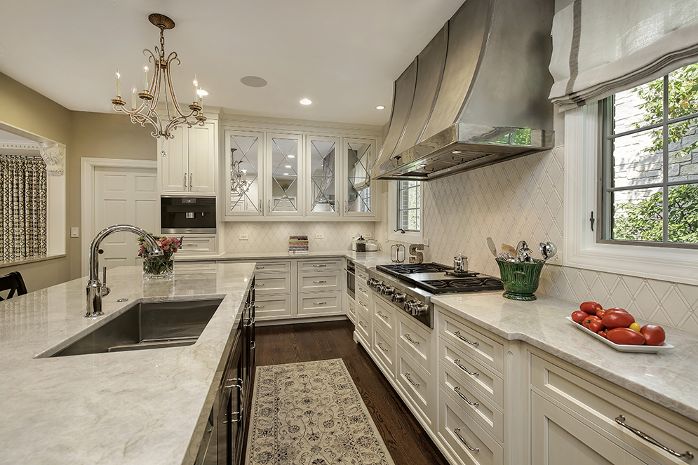 Elegant Traditional Svanascini Kitchen_4